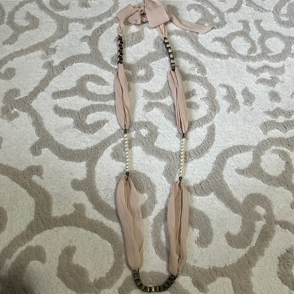 Long beige necklace - Picture 1 of 3
